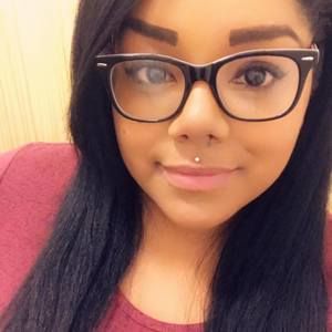 Meet your Posher, Crystal